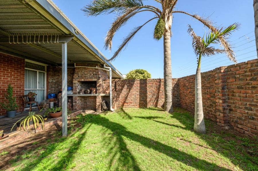  Bedroom Property for Sale in Kabega Park Eastern Cape